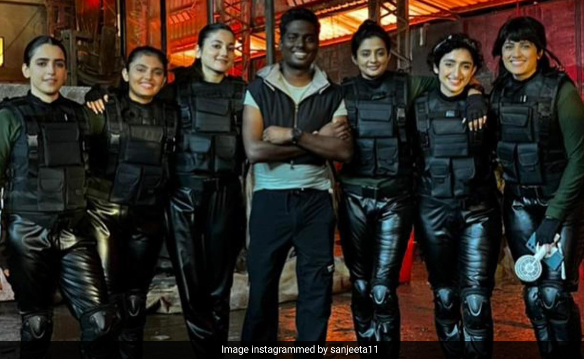 <i>Jawan</i> Women With Director Atlee In A BTS Picture. MIA - Nayanthara