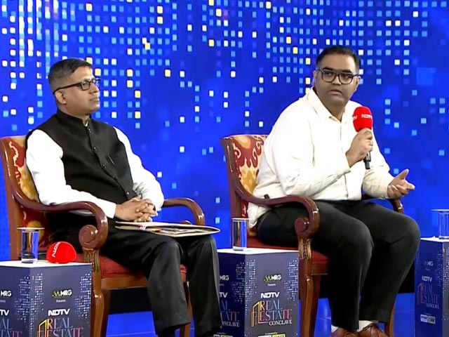 रियल एस्टेट सेक्टर के लिए नोएडा और गुरुग्राम में से कौन है सबसे बेहतर, क्या कहते हैं एक्सपर्ट?