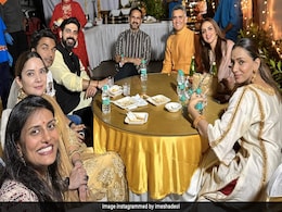 Ganesh Chaturthi 2023: Inside Esha Deol's "Gathering" With Mom Hema Malini And Friend Zayed Khan Ganesh Chaturthi 2023: Inside Esha Deol's "Gathering" With Mom Hema Malini And Friend Zayed Khan