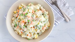 Like Your Food Creamy? Make Homemade Eggless Mayonnaise With This Easy Recipe