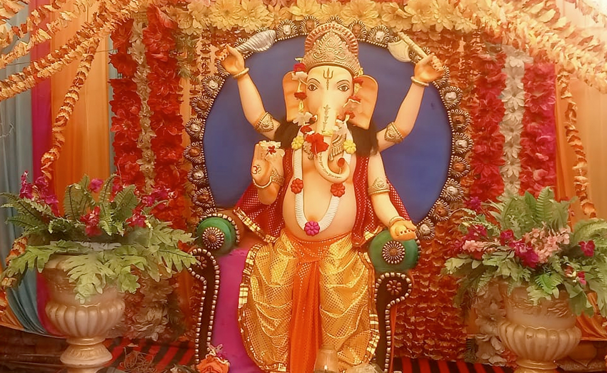 Chhatarpur : धूम-धाम से मनाया जा रहा है गणेश उत्सव, शहर के 150 स्थानों पर स्थापित हैं गणपति