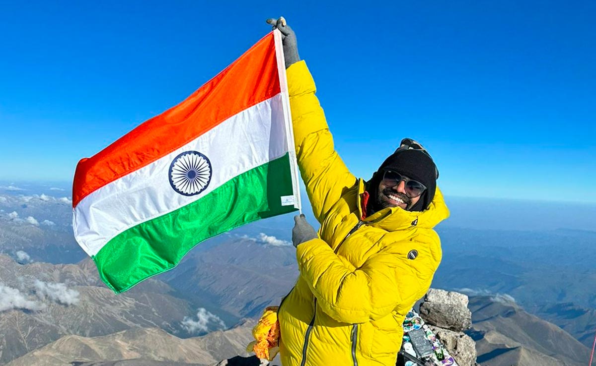 भोपाल के वरुण ने किया देश का नाम रोशन, यूरोप की सबसे ऊंची चोटी पर लहराया तिरंगा