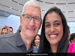 See Pic: PV Sindhu's "Unforgettable Moment" With Apple CEO Tim Cook See Pic: PV Sindhu's "Unforgettable Moment" With Apple CEO Tim Cook