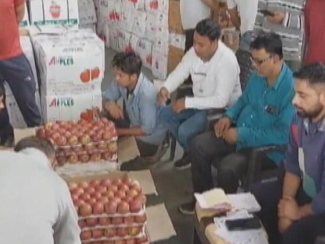 हिमाचल में सेब बेचने का सालों पुराना विवाद सुलझा, किसान खुश