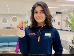 Asian Games 2023, Day 5: निशानेबाजों ने दिलाया स्वर्ण तो घुड़सवारी में आया पदक, जानें कैसा रहा भारतीय खिलाड़ियों के दिन Asian Games 2023, Day 5: निशानेबाजों ने दिलाया स्वर्ण तो घुड़सवारी में आया पदक, जानें कैसा रहा भारतीय खिलाड़ियों के दिन