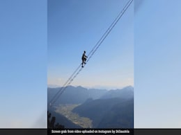 इंस्टाग्राम पर फेमस 'स्वर्ग की सीढ़ी' पर चढ़ने वाला ब्रिटेन का व्यक्ति 300 फीट नीचे गिरा, मौत इंस्टाग्राम पर फेमस 'स्वर्ग की सीढ़ी' पर चढ़ने वाला ब्रिटेन का व्यक्ति 300 फीट नीचे गिरा, मौत