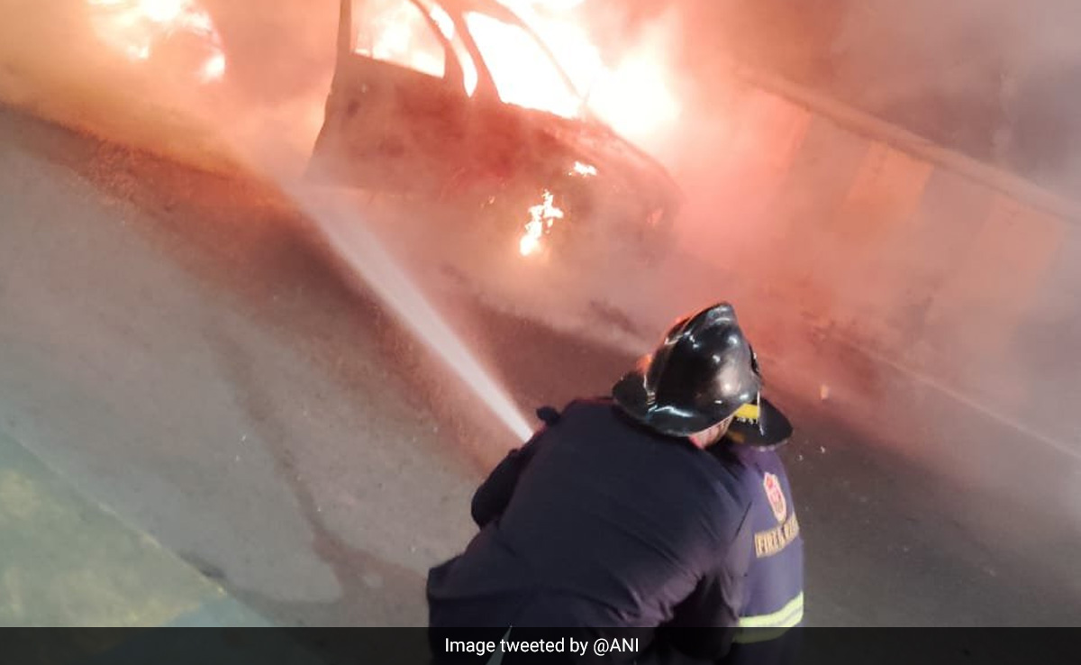 Car Catches Fire In Thane; 7 Of Family Escape Unhurt