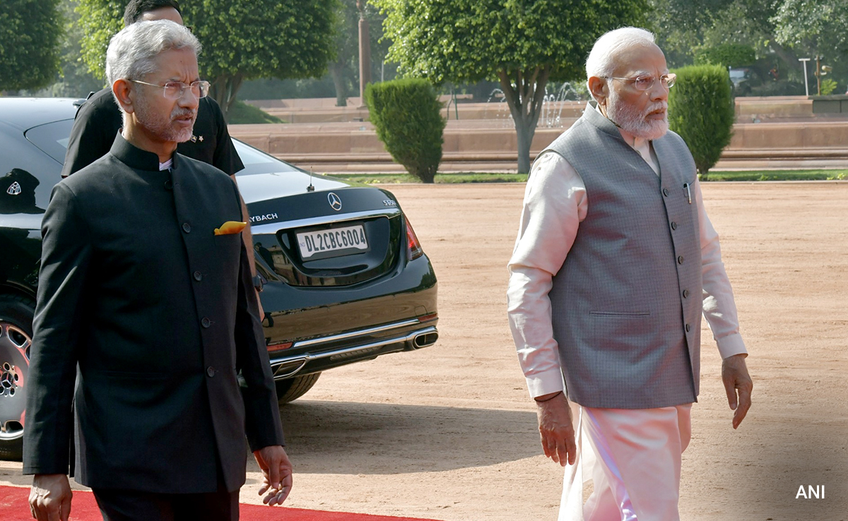 Foreign Minister S Jaishankar Meets PM Modi Amid Diplomatic Row With Canada