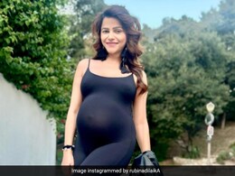 रूबीना दिलैक अपने प्रेगनेंसी फेज को जमकर एंजॉय कर रही हैं, यहां देखें सबूत रूबीना दिलैक अपने प्रेगनेंसी फेज को जमकर एंजॉय कर रही हैं, यहां देखें सबूत