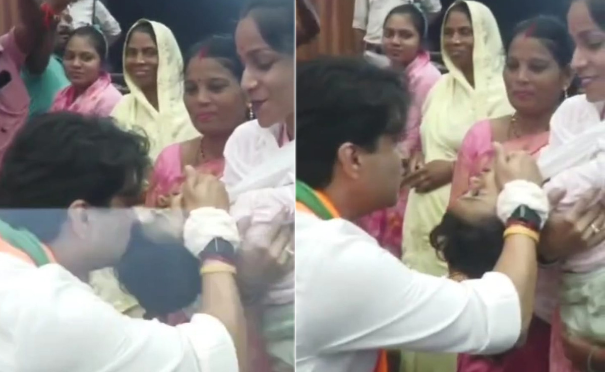 कौन है यह बच्ची जिसका माथा चूमने के लिए भीड़ के बीच पहुंच गए सिंधिया? देखें वीडियो