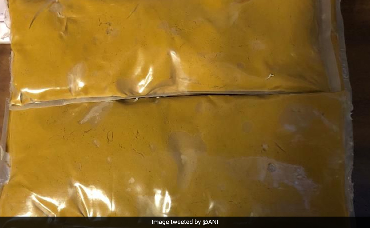 2 Kg Gold Dust Worth Rs 1 Crore Seized At Mumbai Airport