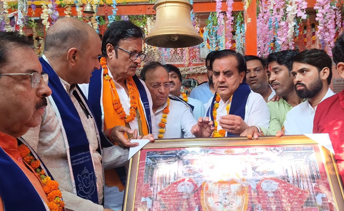 भाजपा की परिवर्तन यात्रा का शुभांरभ आज, त्रिनेत्र गणेश मंदिर पहुंचे कई नेता, थोड़ी देर में हरी झंडी दिखाएंगे नड्डा