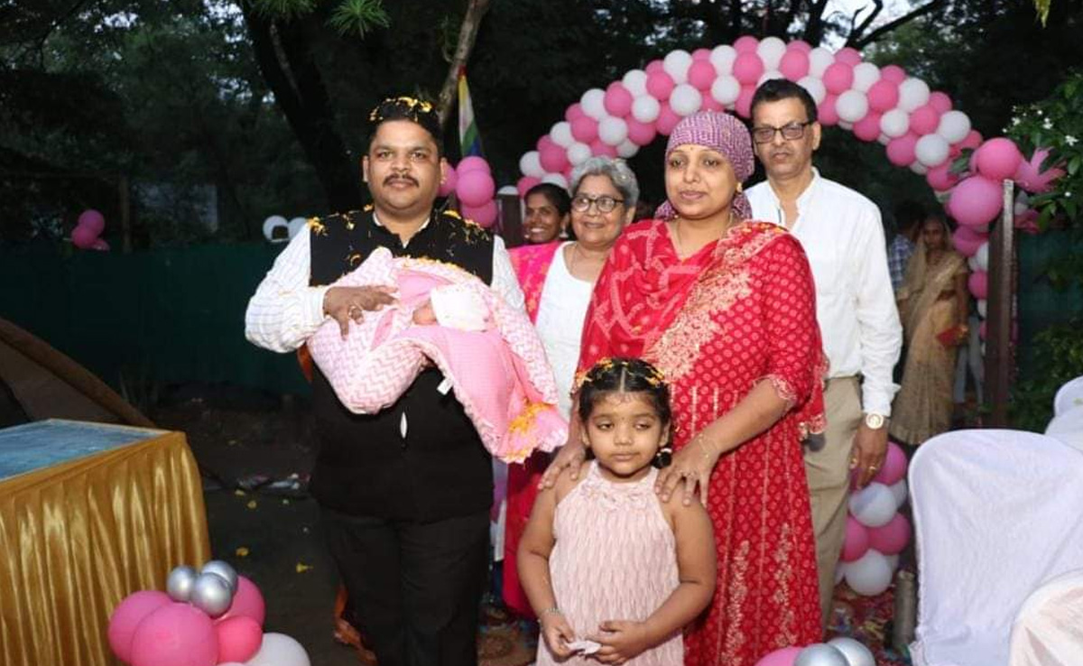 नर्मदापुरम में बेटी के जन्म पर पिता ने मनाया ऐसा जश्न, देखता रह गया पूरा शहर