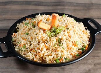 Navratan Pulao Is Perfect For Weekend Indulgence - Don't Forget To Try This Recipe Navratan Pulao Is Perfect For Weekend Indulgence - Don't Forget To Try This Recipe