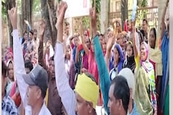 बिलासपुर के मस्तूरी में ग्रामीणों ने क्यों किया जिला कलेक्ट्रेट में प्रदर्शन? बिलासपुर के मस्तूरी में ग्रामीणों ने क्यों किया जिला कलेक्ट्रेट में प्रदर्शन?