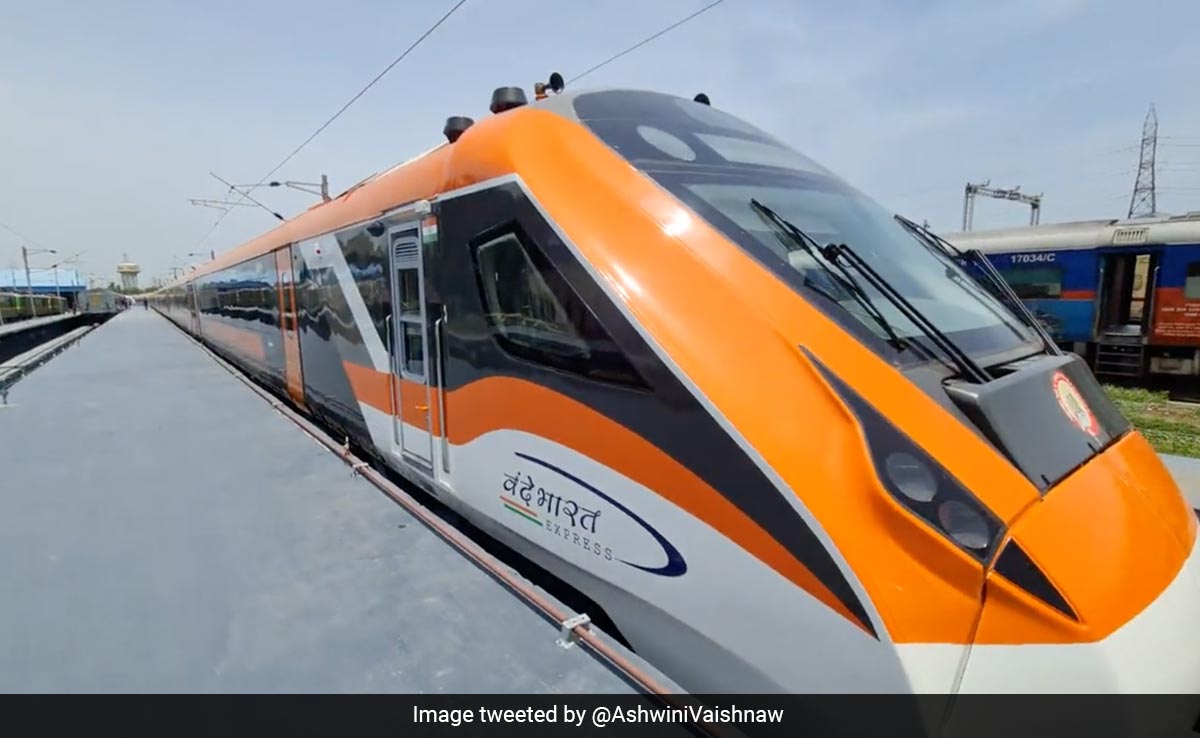 "Vande Bharat In New Shades": Minister Posts Video Of Train For Kerala