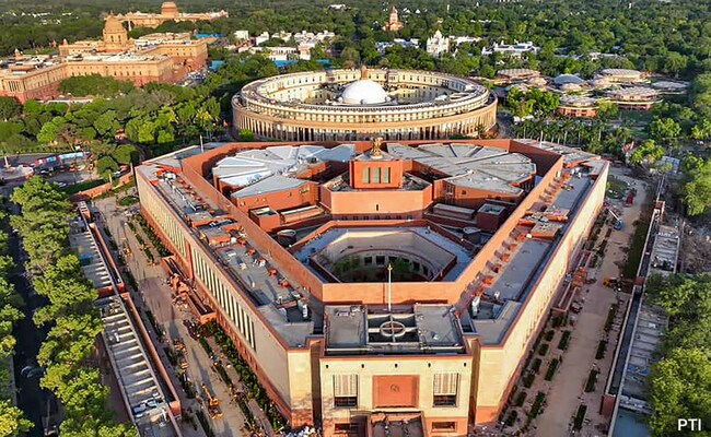 प्रतियोगी परीक्षाओं में गड़बड़ी से सख्ती से निपटने के प्रावधान वाला विधेयर हुआ लोकसभा में पेश