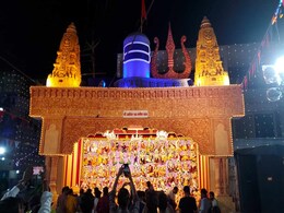 Indore : इंदौर के पंडाल में भगवान गणेश,108 अलग-अलग रूपों की मूर्तियां, देखें तस्वीरें Indore : इंदौर के पंडाल में भगवान गणेश,108 अलग-अलग रूपों की मूर्तियां, देखें तस्वीरें