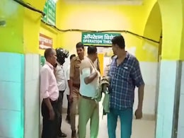 अयोध्या : ट्रेन में महिला कॉन्स्टेबल पर हमला करने वाला आरोपी एनकाउंटर में ढेर, दो घायल अयोध्या : ट्रेन में महिला कॉन्स्टेबल पर हमला करने वाला आरोपी एनकाउंटर में ढेर, दो घायल