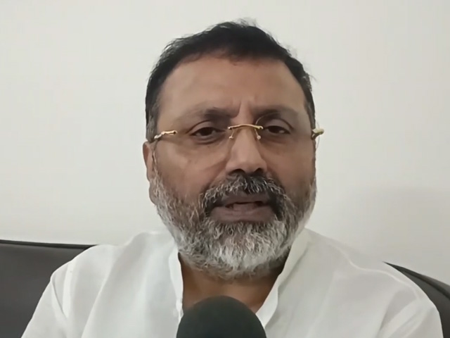 महुआ कैश कांड : अश्विनी वैष्णव ने निशिकांत दुबे के सवालों को बताया "गंभीर", BJP सांसद बोले- "धर्म युद्ध की शुरुआत..."