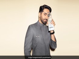 ड्रीम गर्ल 2 एक्टर आयुष्मान खुराना को NDTV ने किया सम्मानित, एक्टर ने लिखी ये बात  ड्रीम गर्ल 2 एक्टर आयुष्मान खुराना को NDTV ने किया सम्मानित, एक्टर ने लिखी ये बात