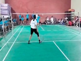 Balaghat News : पीजी कॉलेज में संभाग स्तरीय बैडमिंटन प्रतियोगिता का आयोजन, प्रतिभागियों ने दिखाया दम Balaghat News : पीजी कॉलेज में संभाग स्तरीय बैडमिंटन प्रतियोगिता का आयोजन, प्रतिभागियों ने दिखाया दम