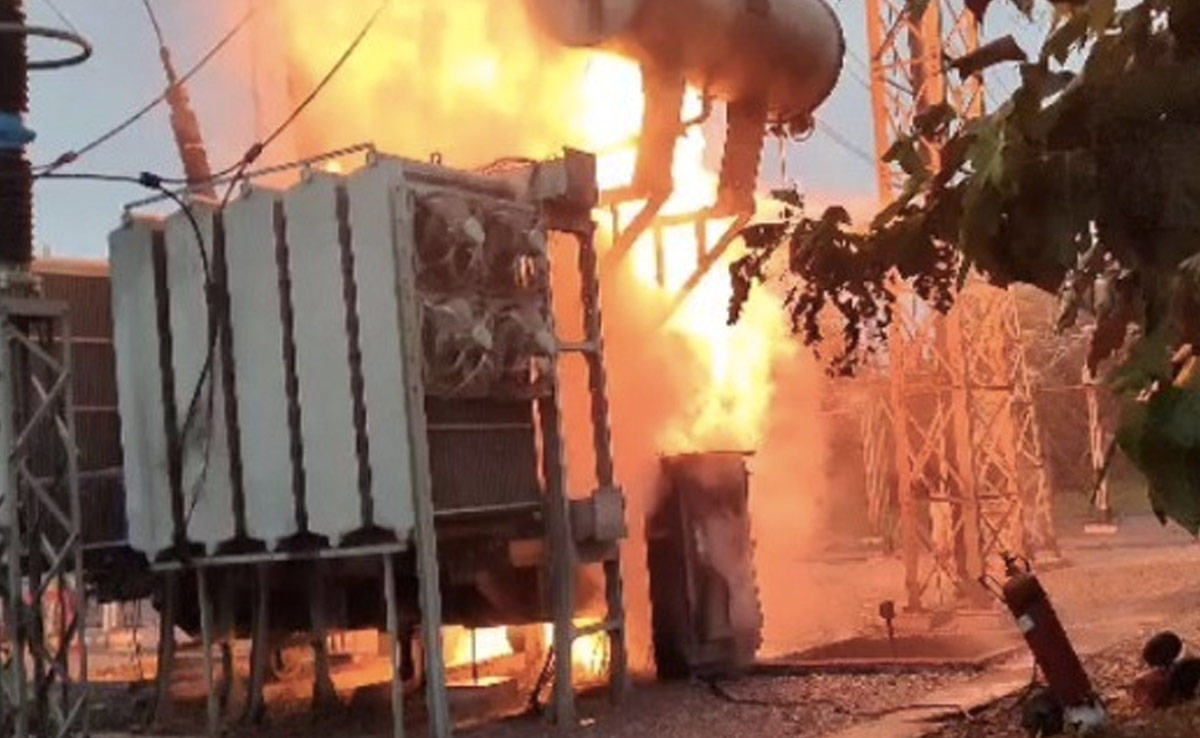 ग्वालियर के विद्युत स्टेशन में लगी भीषण आग, एक लाख घरों की बिजली हुई गुल