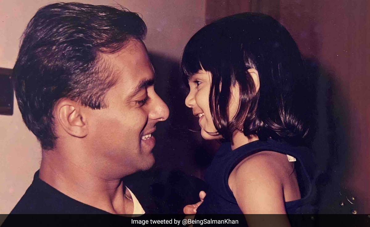 Salman Khan's Aww-Dorable Throwback Pic With Niece Alizeh Agnihotri Has A <i>Wanted</i> Connection