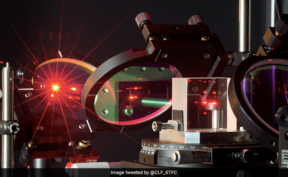 UK To Build World's Most Powerful Laser: "Million, Billion, Billion Times Brighter Than Sun"