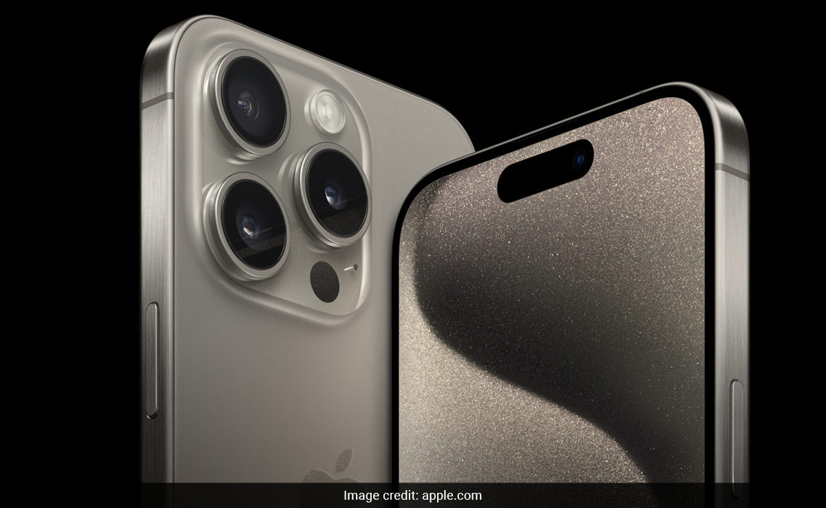 iPhone 15 Pro Max Sells Out in Less Than an Hour: Report