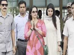 Parineeti Raghav Wedding: राघव-परिणीति की शादी में शामिल होने उदयपुर पहुंचीं टेनिस स्टार सानिया मिर्ज़ा Parineeti Raghav Wedding: राघव-परिणीति की शादी में शामिल होने उदयपुर पहुंचीं टेनिस स्टार सानिया मिर्ज़ा