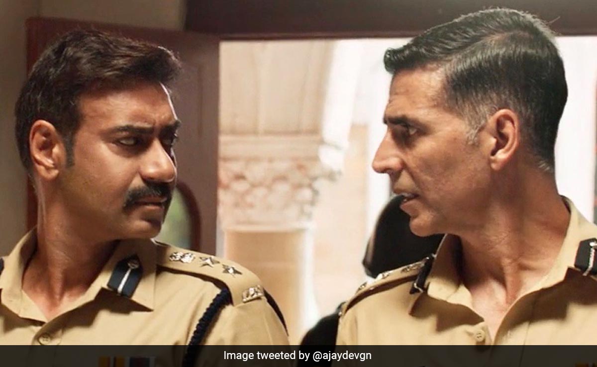 Ajay Devgn's ROFL Birthday Wish For Akshay Kumar: "<i>Kabhi Helicopter Se Latak Ke</i>..."