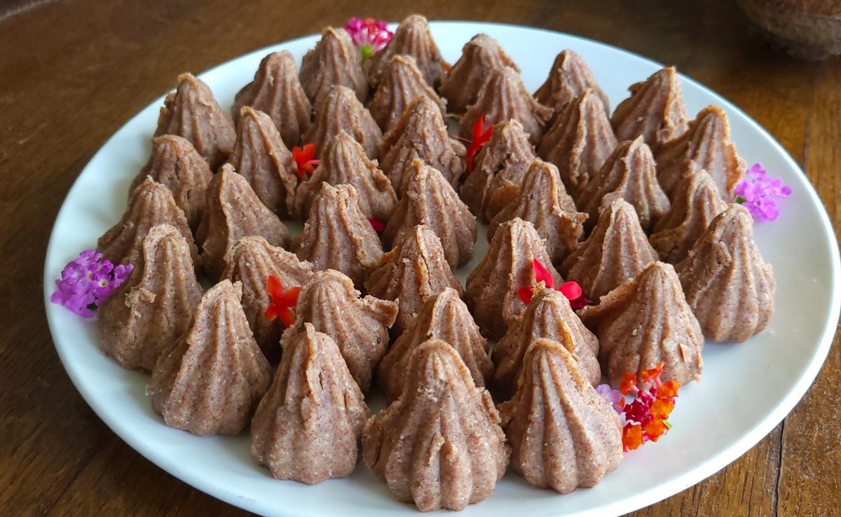 Ganesh Chaturthi 2025: To make modak, opt for ragi, oats or millet flour instead of rice flour