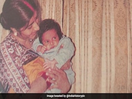 गोद में नन्हीं बच्ची को लिए दिख रहीं ये महिला बनीं थी सबसे कम उम्र में कैबिनेट मिनिस्टर, क्या आपने पहचाना गोद में नन्हीं बच्ची को लिए दिख रहीं ये महिला बनीं थी सबसे कम उम्र में कैबिनेट मिनिस्टर, क्या आपने पहचाना