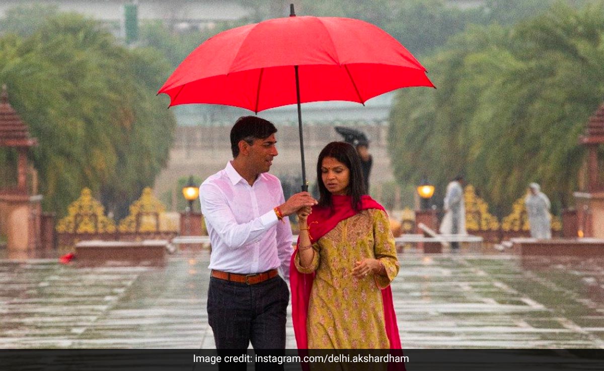 Rishi Sunak-Akshata Murty Set Couple Goals With Candid Pics On India Trip