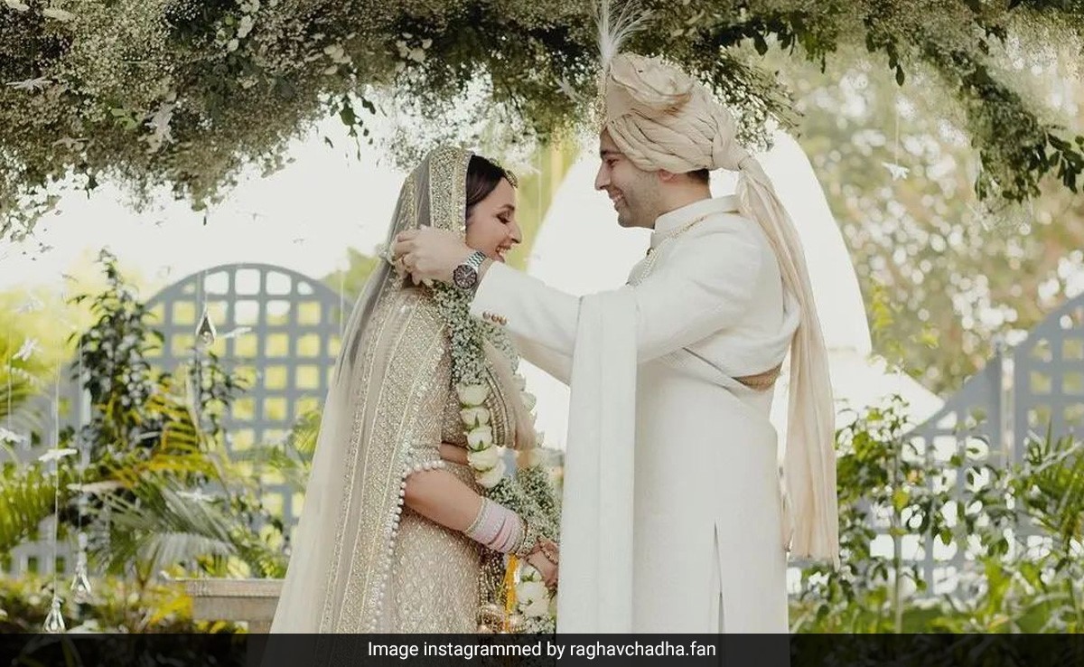 From Udaipur Airport To The Final Venue, Parineeti Chopra And Raghav Chadha's Wedding Decor Was Beyond Dreamy
