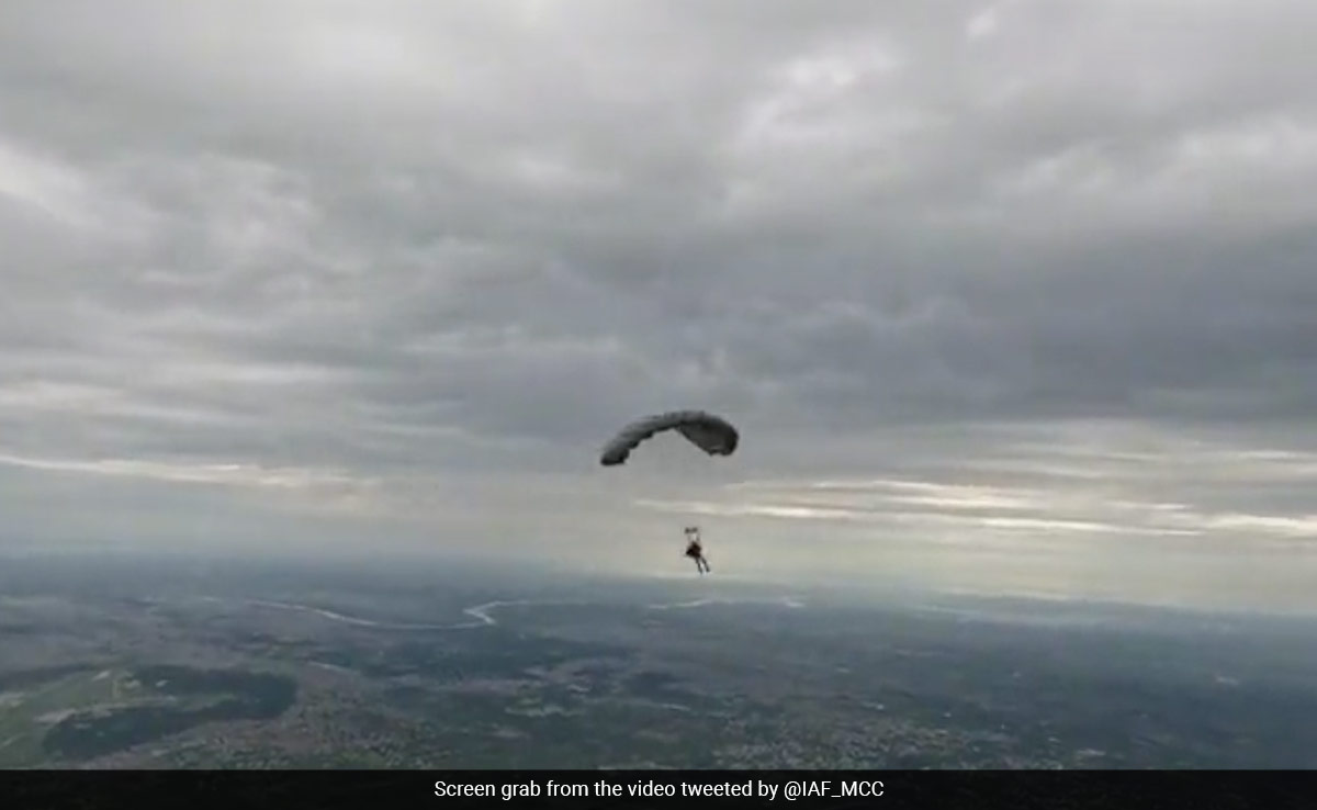 Watch: Air Force Tests Homegrown Military Combat Parachute System