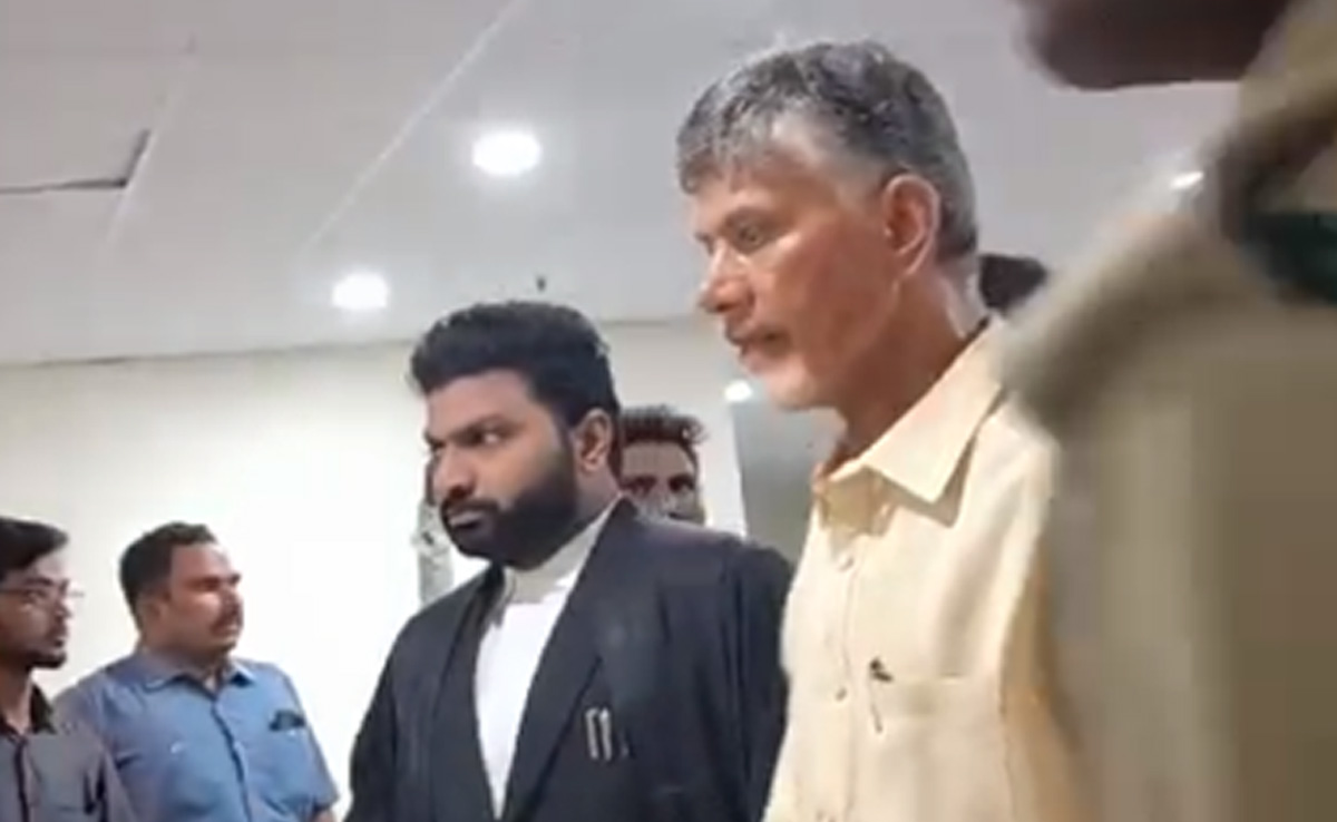 Court Directs Chandrababu Naidu Not To Participate In Rallies, Meetings Till Dec 8