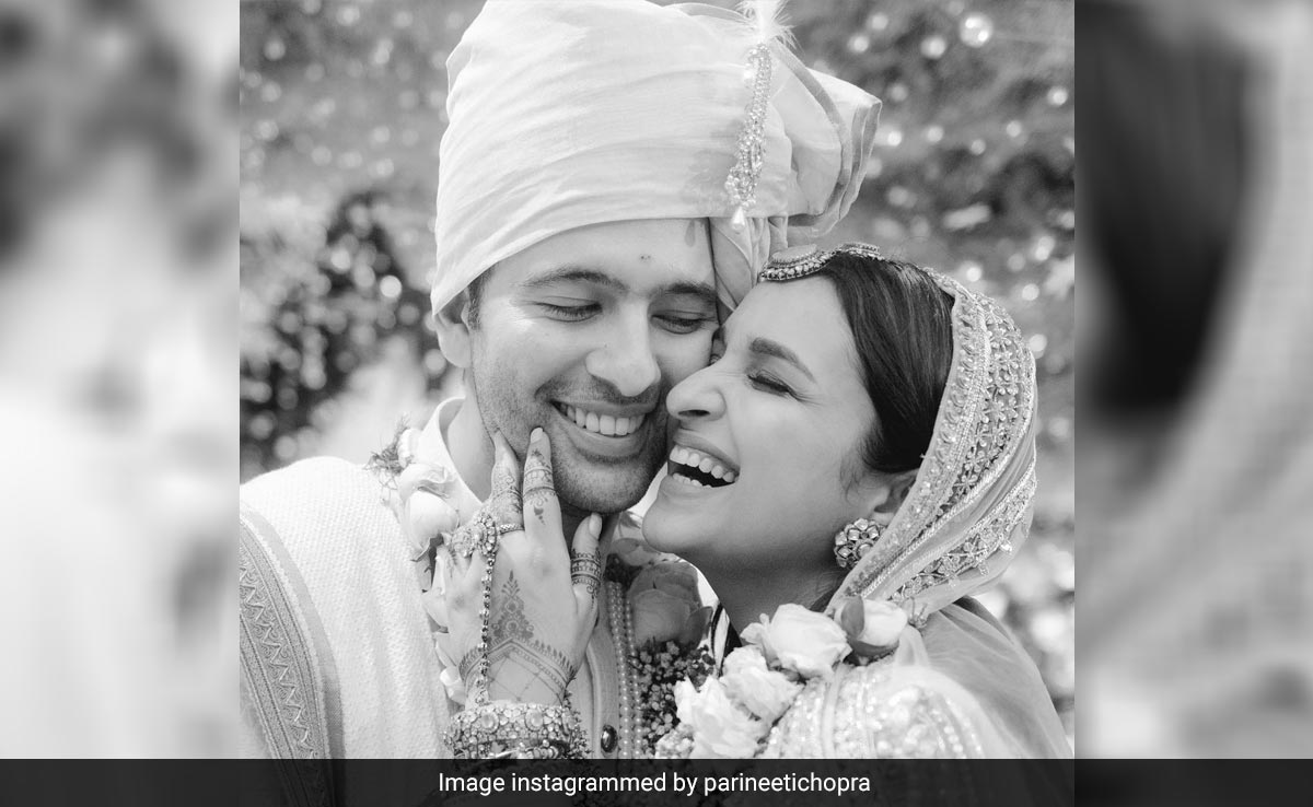 Newlyweds Parineeti Chopra And Raghav Chadha Share Thank You Note: "Life's Been A Whirlwind"