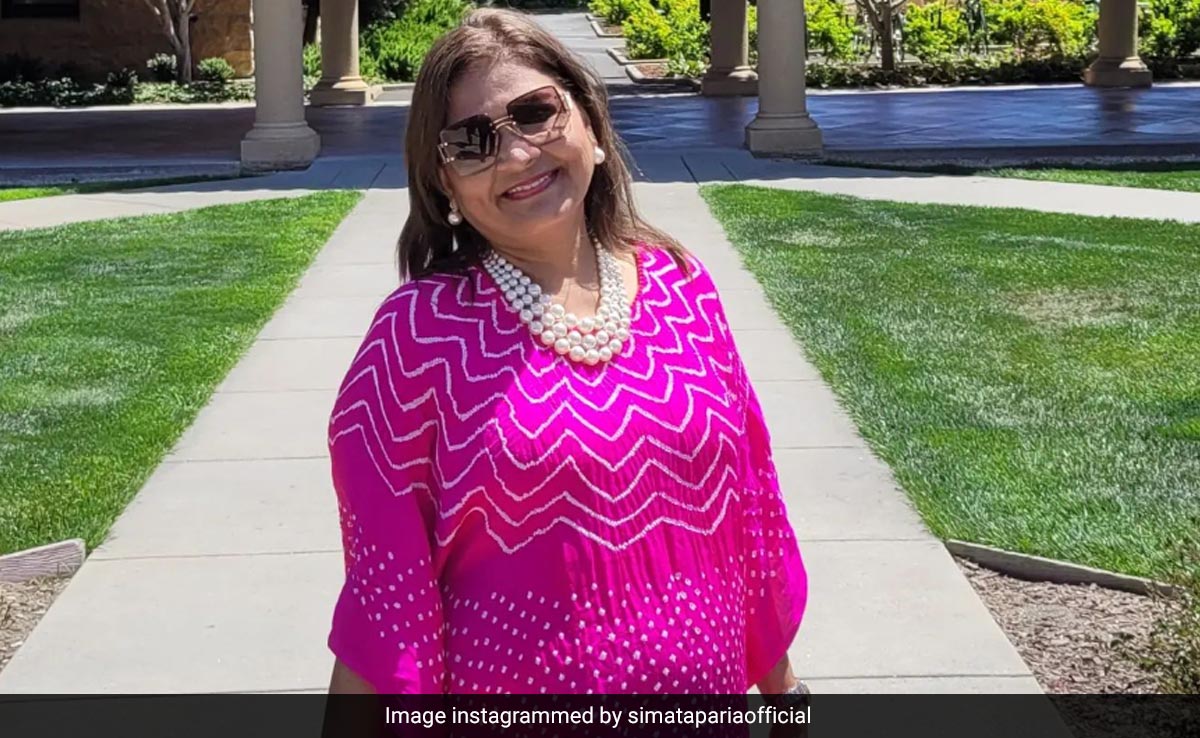 <i>Indian Matchmaking</i>'s Sima Aunty Says She "Enjoys Watching Memes" Made On Her