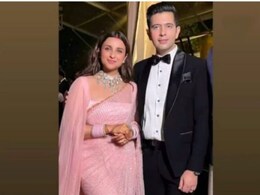 Parineeti-Raghav Wedding Photos : एक-दूजे के हुए राघव चड्ढा-परिणीति चोपड़ा, कपल की पहली फोटो आई सामने Parineeti-Raghav Wedding Photos : एक-दूजे के हुए राघव चड्ढा-परिणीति चोपड़ा, कपल की पहली फोटो आई सामने