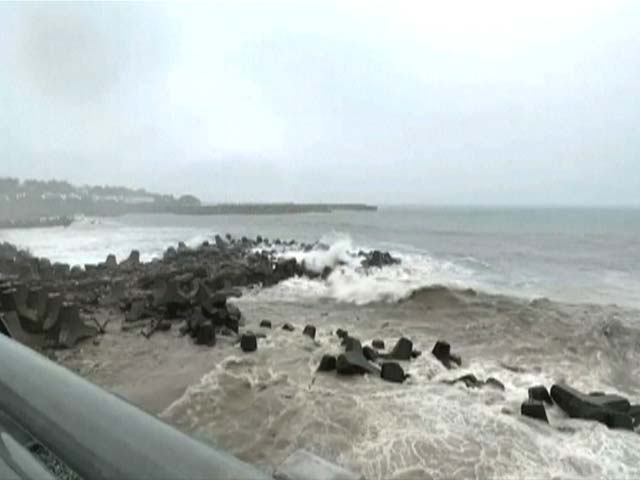 Typhoon Haikui Leaves Trail Of Destruction In Taiwan, 7,000 Evacuated