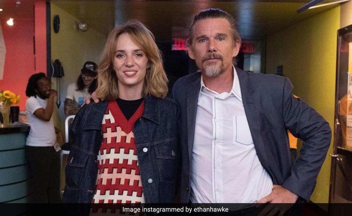 Ethan and Maya Hawke Are The Perfect Example Of Father-Daughter Goals. Here's Why