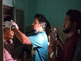 बस्तर के सरकारी अस्पताल में नहीं है बिजली, टॉर्च की रोशनी में हो रहा मरीजों का इलाज बस्तर के सरकारी अस्पताल में नहीं है बिजली, टॉर्च की रोशनी में हो रहा मरीजों का इलाज