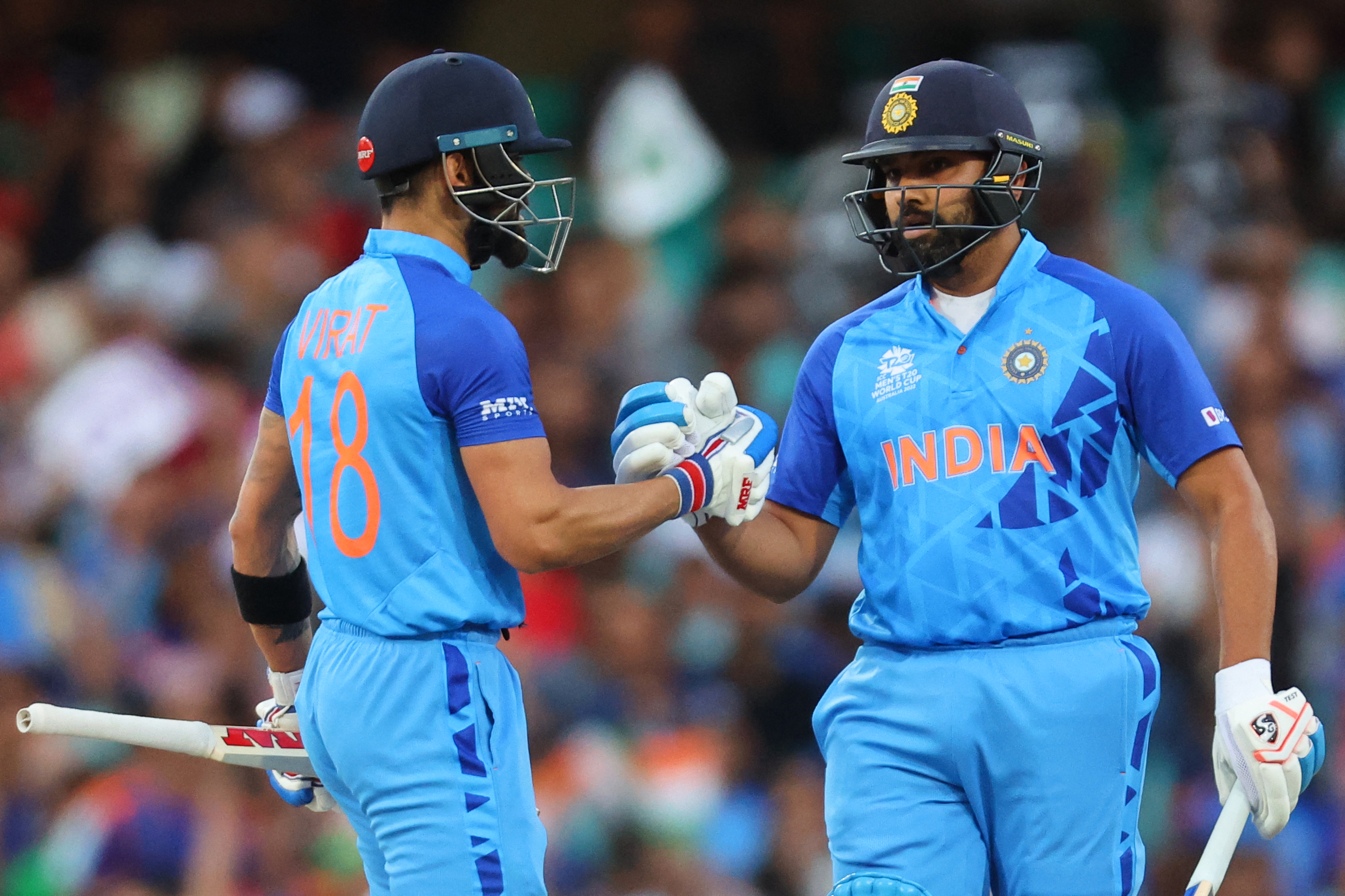 IND vs SL, Asia Cup 2023: रोहित शर्मा ने छक्का जड़कर स्टाइल से रिकॉर्ड लिस्ट में बनाई जगह, दिग्गजों को छोड़ा पीछे