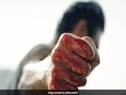 पिछले पांच सालों में 3 फ्लॉप फिल्में दे चुका है ये एक्टर, फिर भी कहलाता है सुपरस्टार, अब लगा 1100 करोड़ का दांव पिछले पांच सालों में 3 फ्लॉप फिल्में दे चुका है ये एक्टर, फिर भी कहलाता है सुपरस्टार, अब लगा 1100 करोड़ का दांव