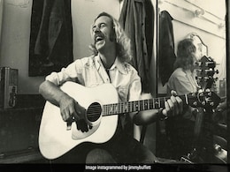 American Singer-Songwriter Jimmy Buffett Dies At 76 American Singer-Songwriter Jimmy Buffett Dies At 76
