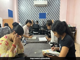 Delhi Civic Body Removes Dump Yard, Builds Library At Same Site Delhi Civic Body Removes Dump Yard, Builds Library At Same Site