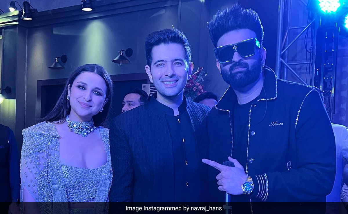 Parineeti Chopra-Raghav Chadha's 90s <i>Sangeet</i>: Navraj Hans Sang Sad Songs On Demand, Danced For 3 Hours