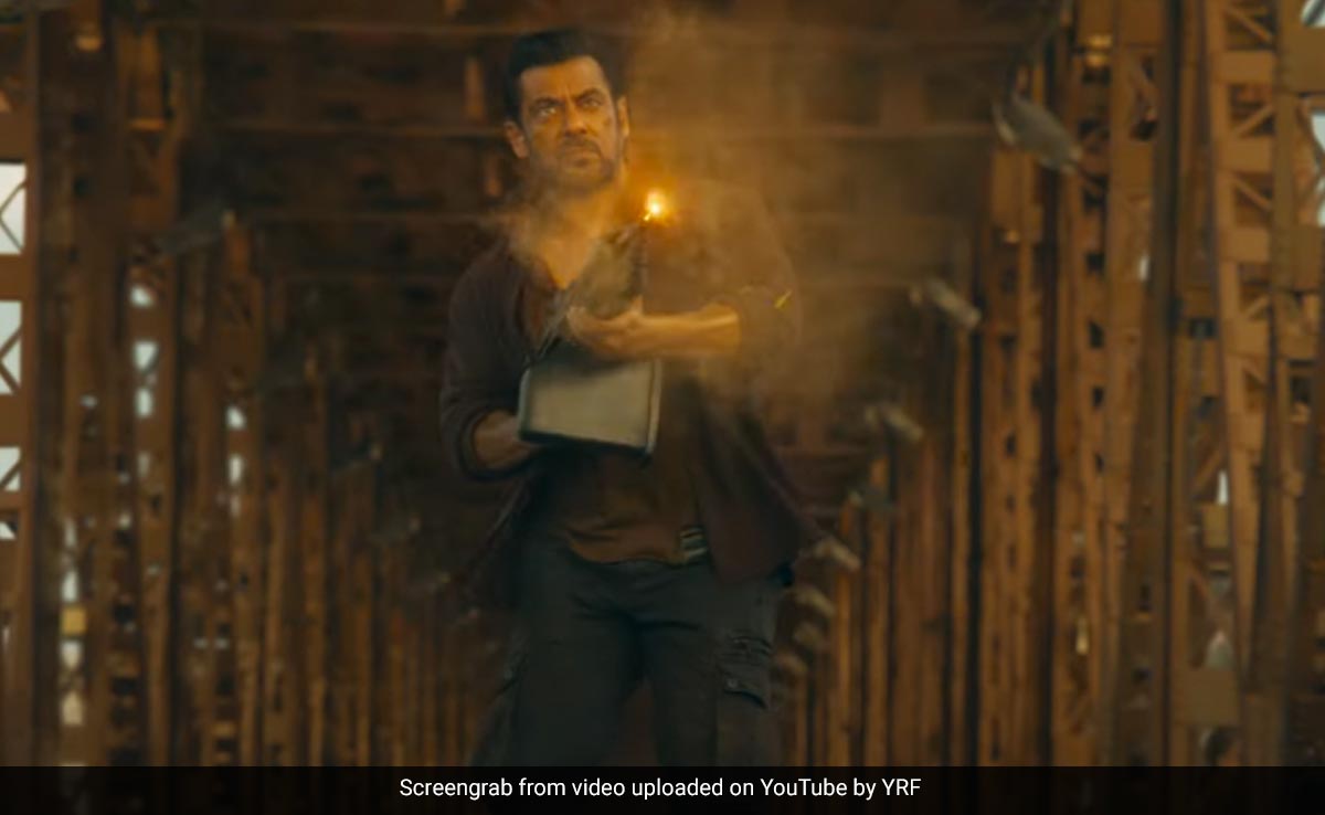 <i>Tiger 3</i> Teaser: SOS - A Message From Avinash Singh Rathore AKA Salman Khan